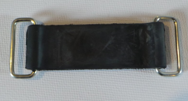 ATC Batteriehalter klein mit Gummi, schwarz